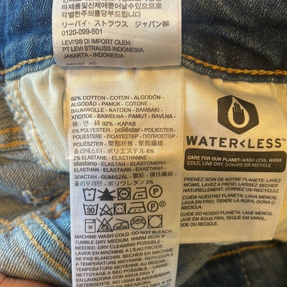 Levi’s 721 High Rise Skinny Ankle Jeans - Picture 5 of 8